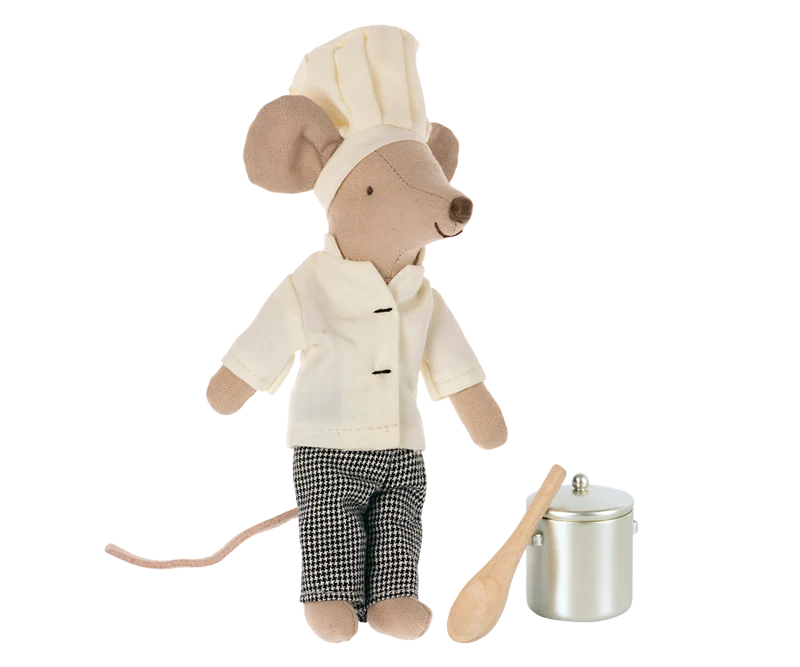 Chef mouse w soup pot and spoon